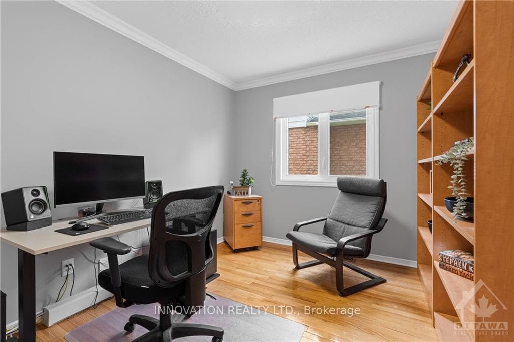 81 HANSEN Avenue photo 12