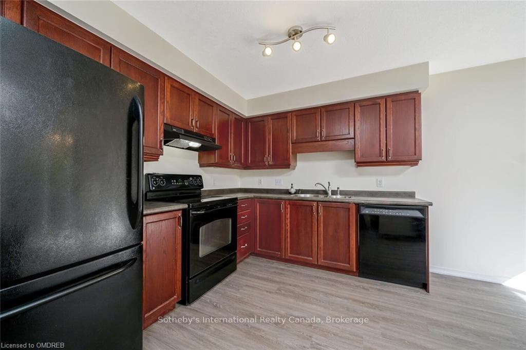 571 WILD IRIS Avenue photo 13