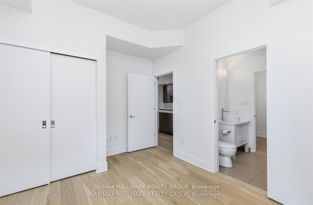 101 Richmond Road Unit 611 photo 9