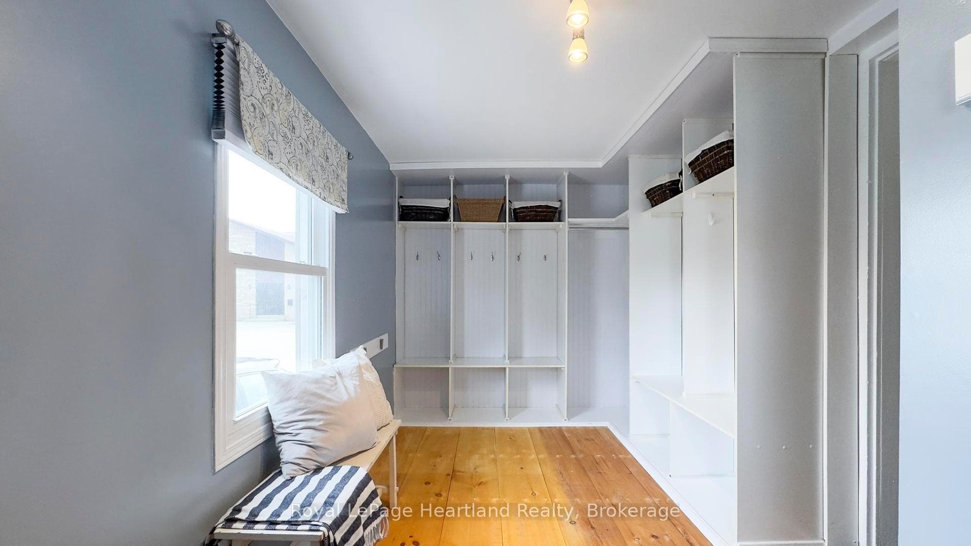 221 Bayfield Road photo 19