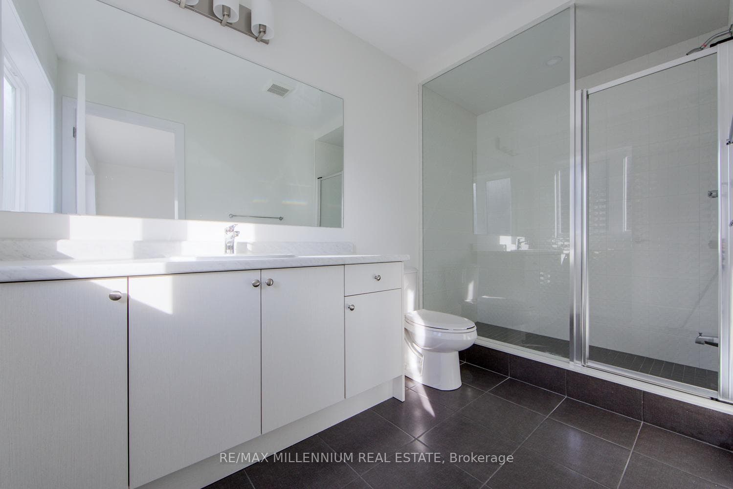 1088 Thompson Drive photo 22