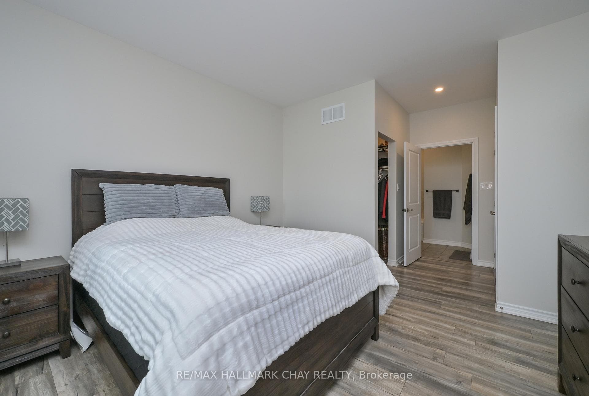 25 Kingsmere Crescent photo 17