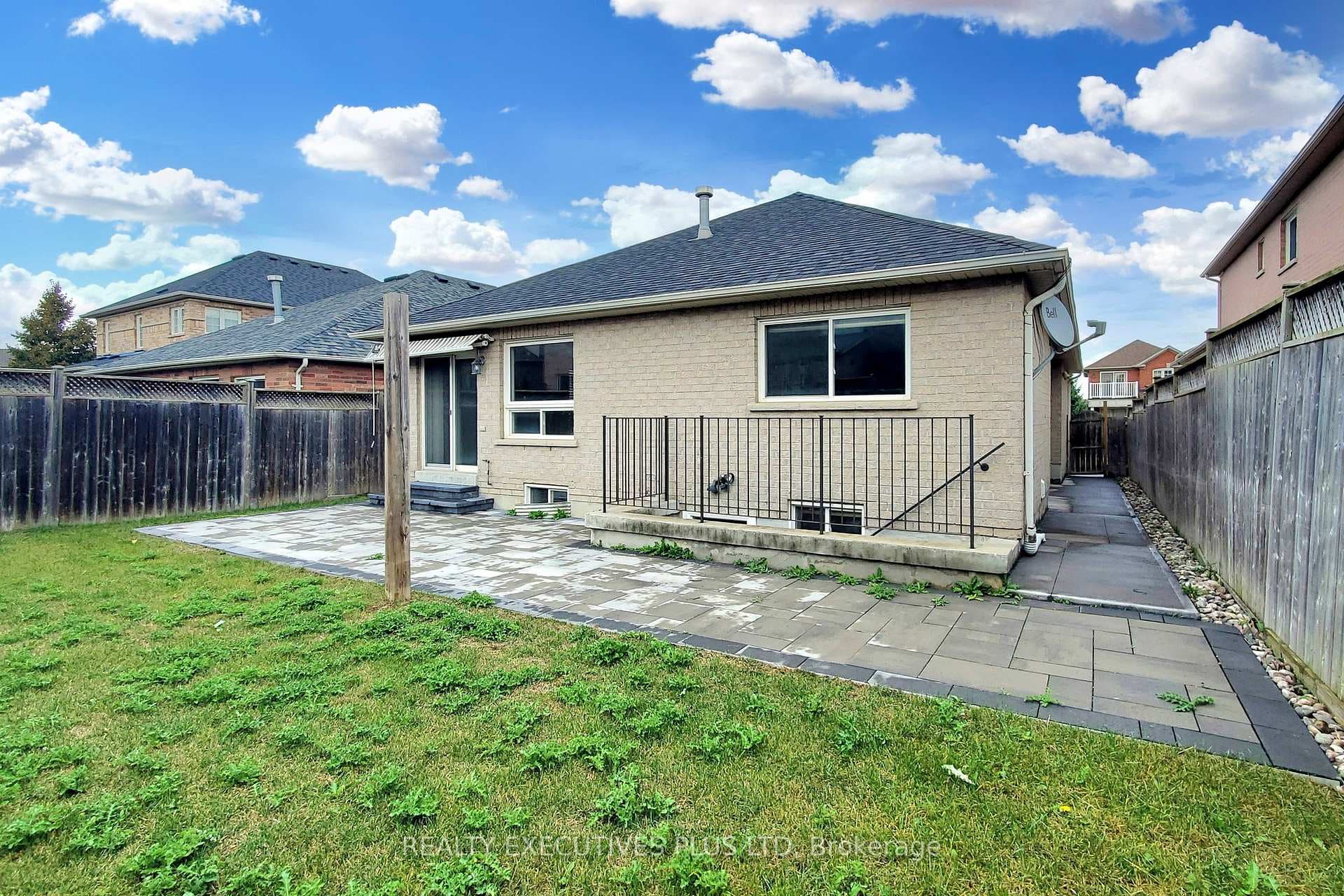 29 Pardon Avenue photo 36