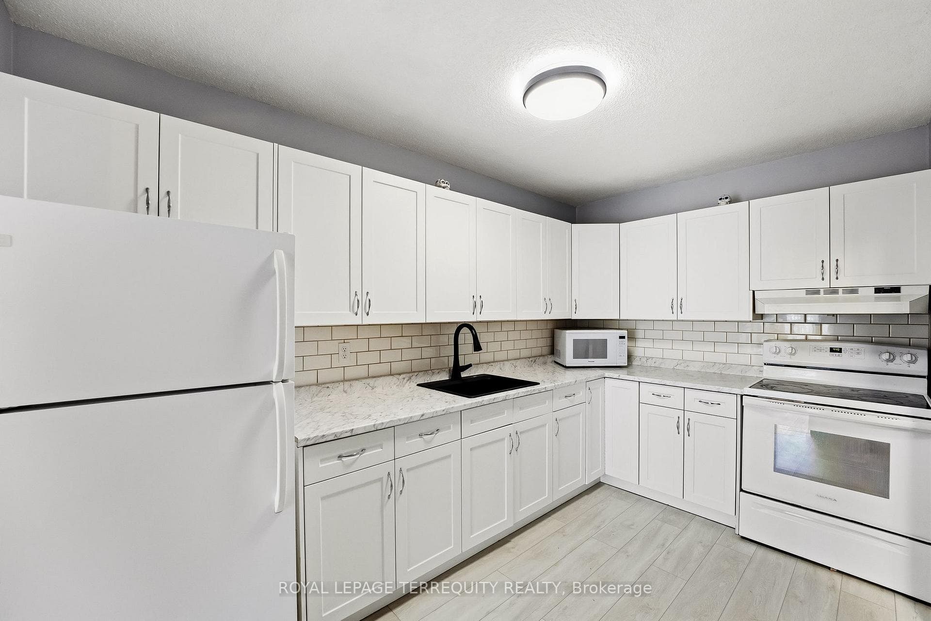 136 Ware Street Unit 307 photo 18