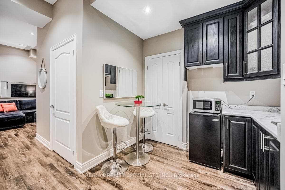 188 Fandango Drive photo 28