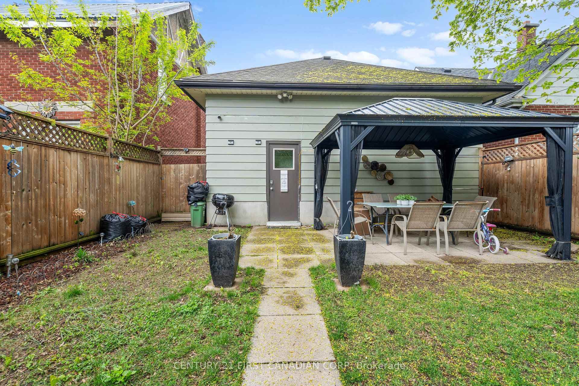 594 Highbury Avenue photo 27