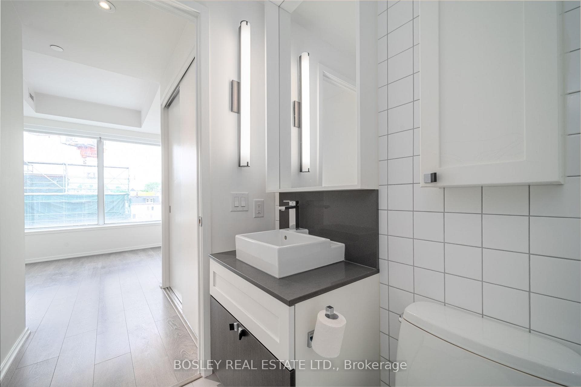 783 Bathurst Street Unit 314 photo 22