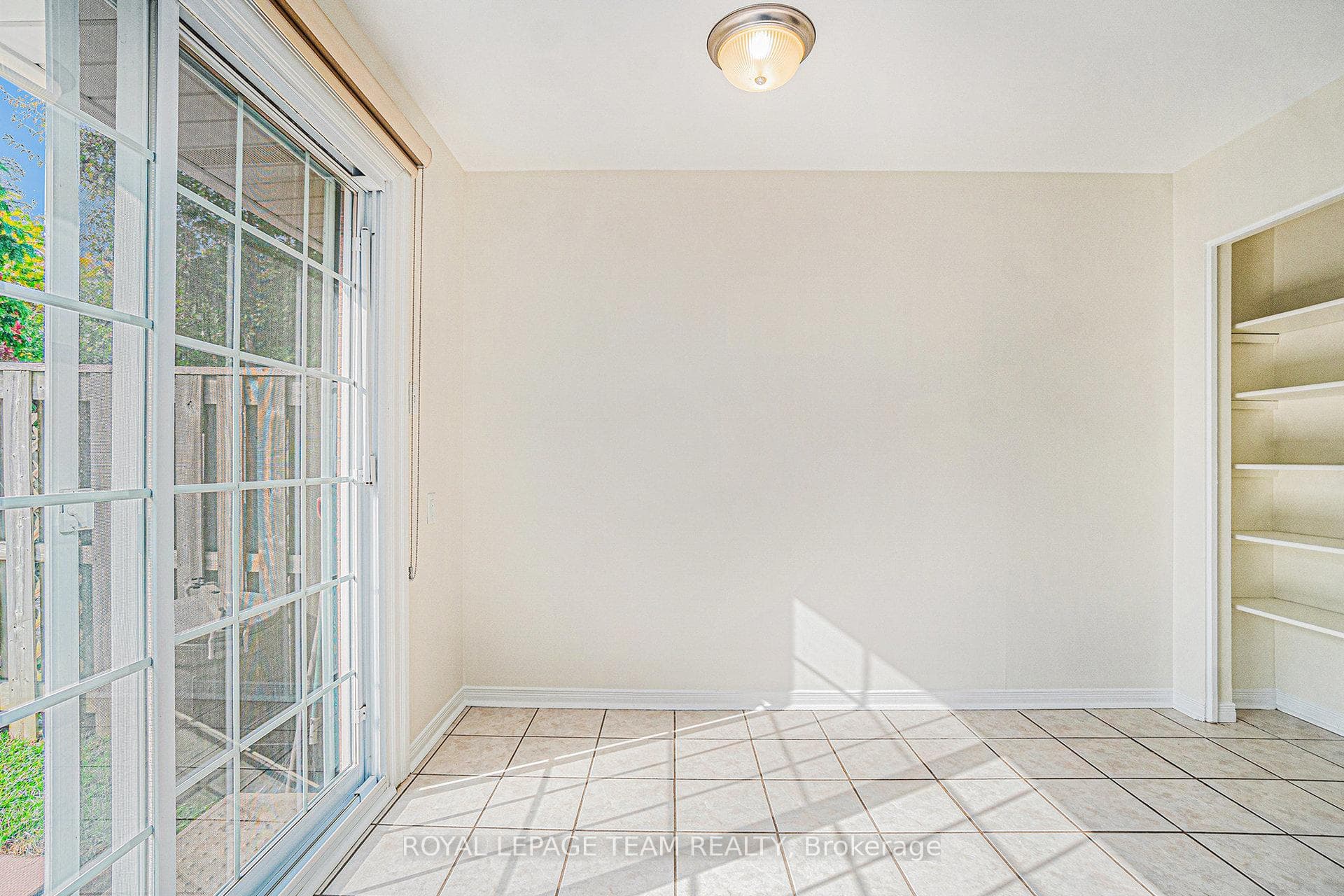 440 Kintyre Private photo 10