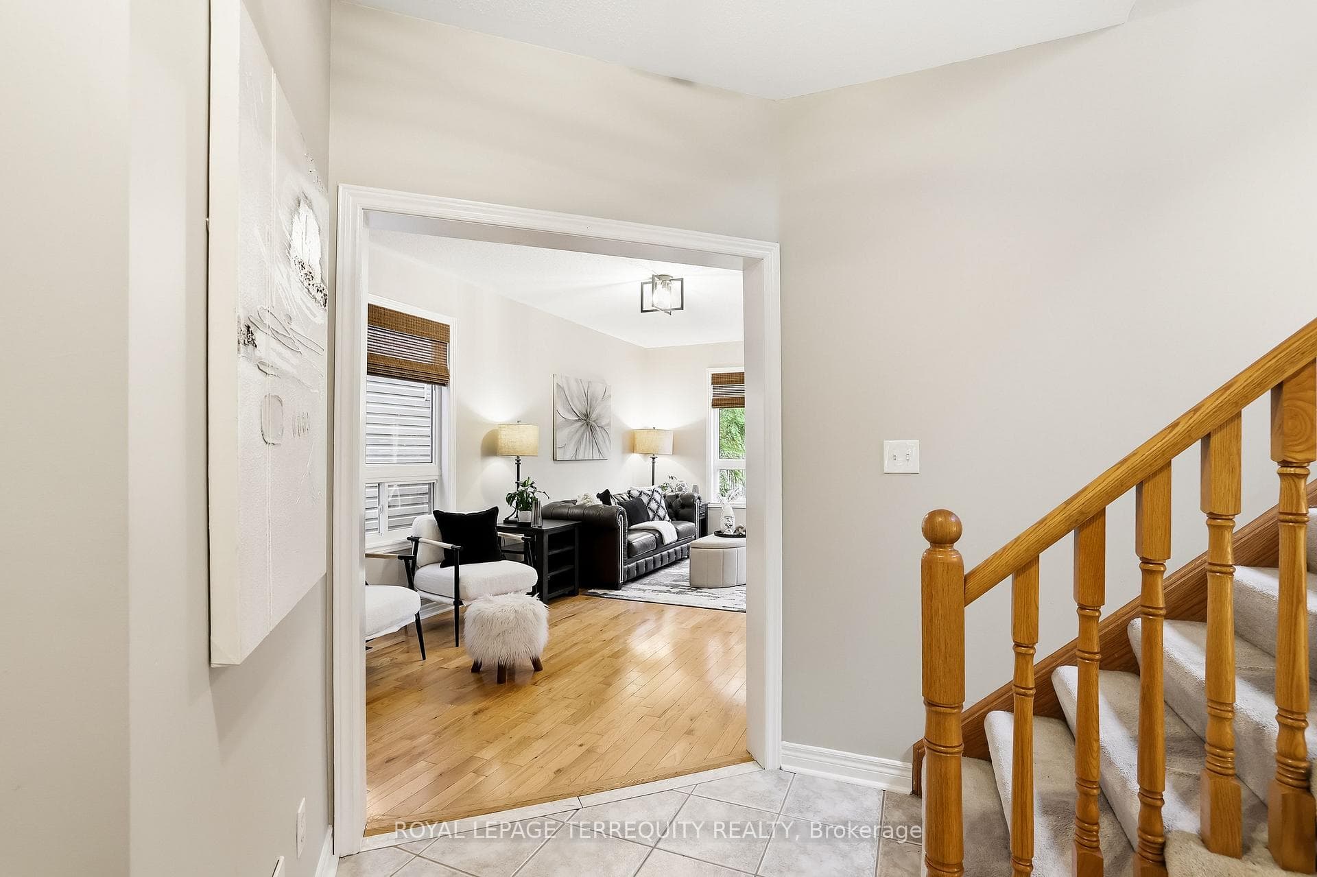 8 Sinden Drive photo 9
