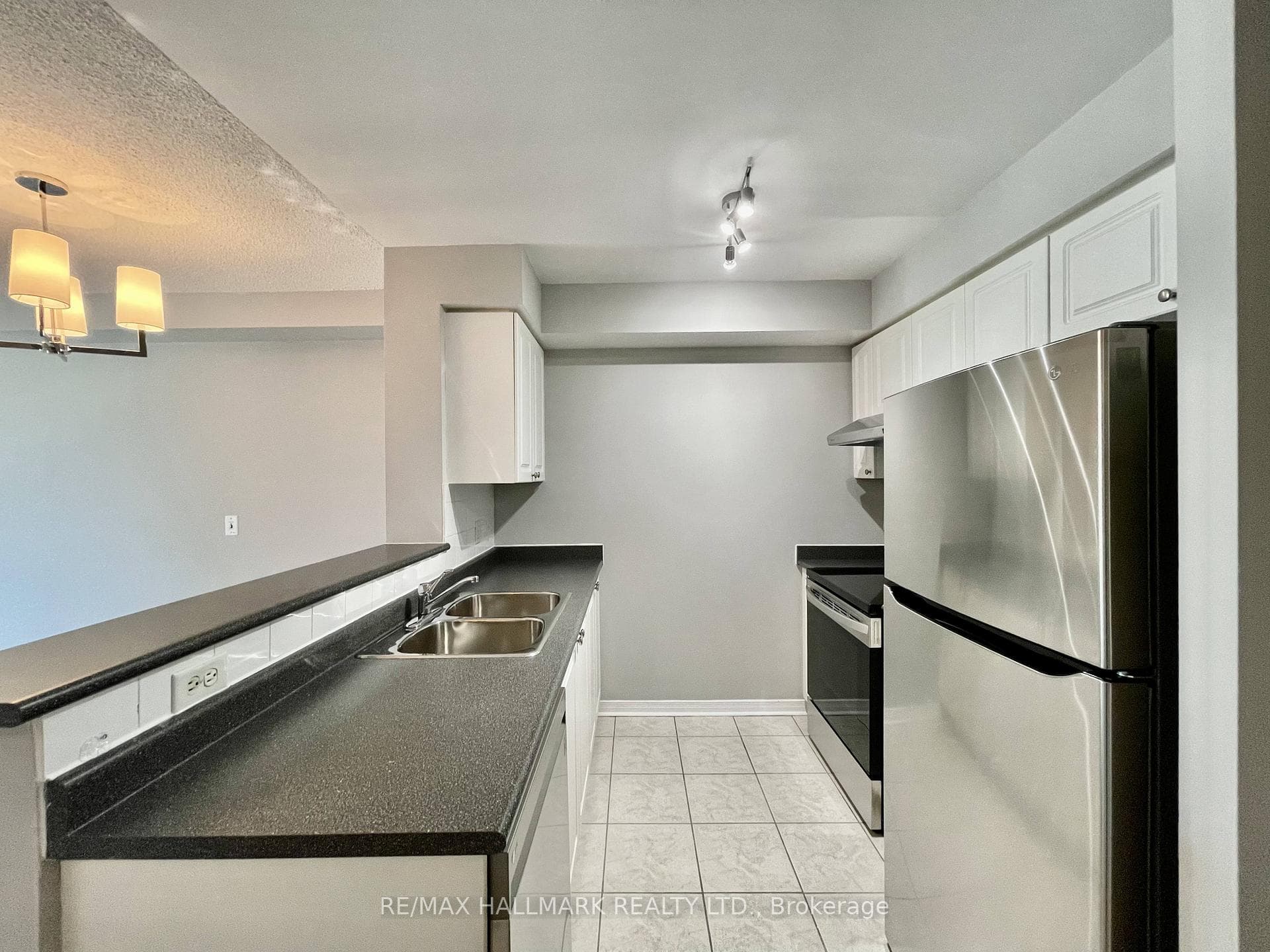 20 Olive Avenue Unit LPH12 photo 5
