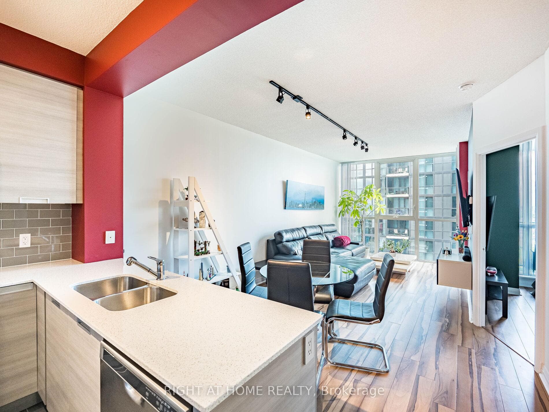 55 Eglinton Avenue Unit 1301 photo 1