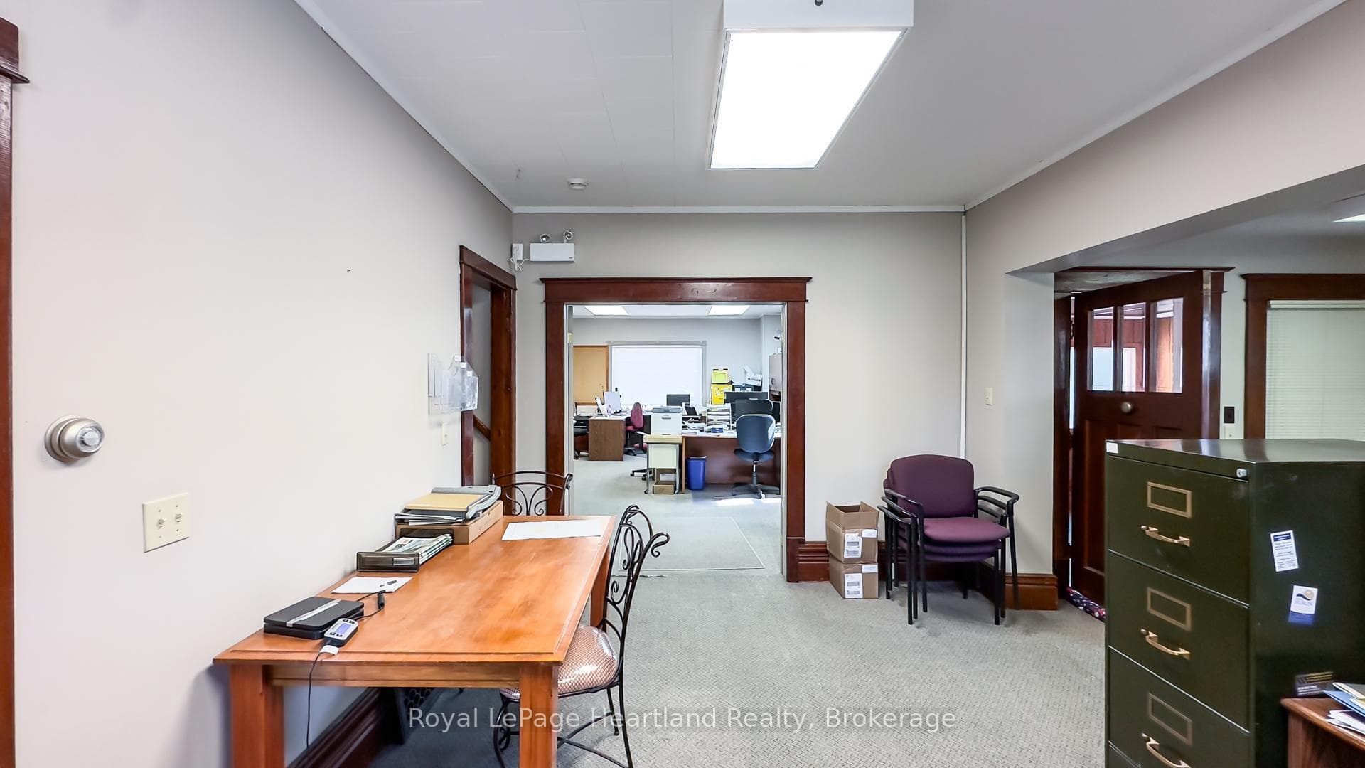 401 QUEEN Street photo 31