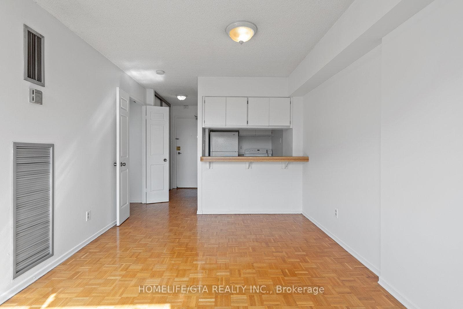 80 St. Patrick Street Unit 714 photo 14