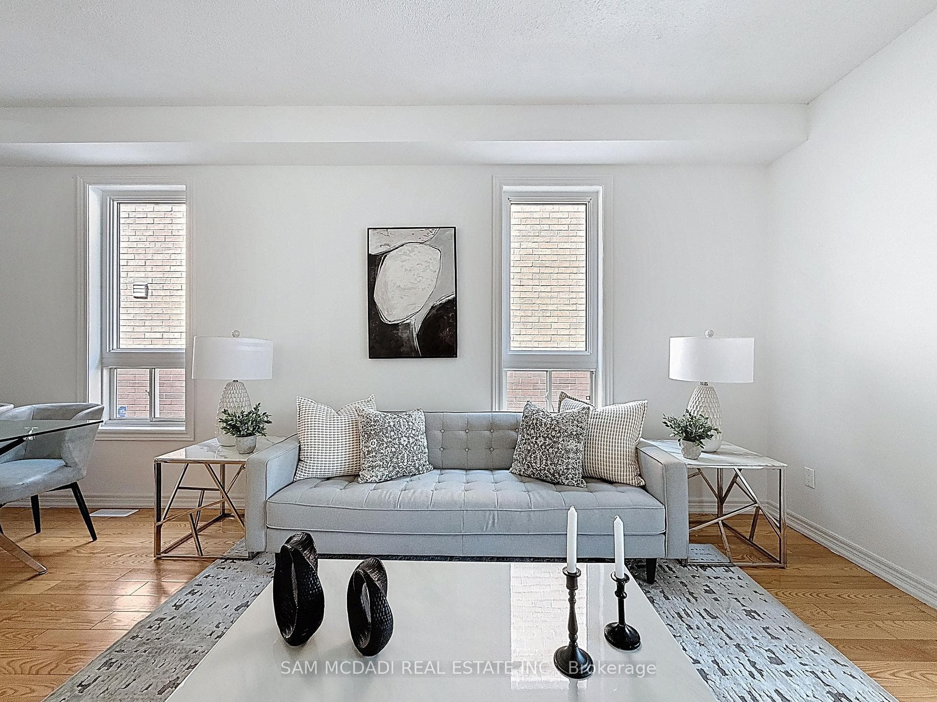 4876 Yorkshire Avenue photo 4