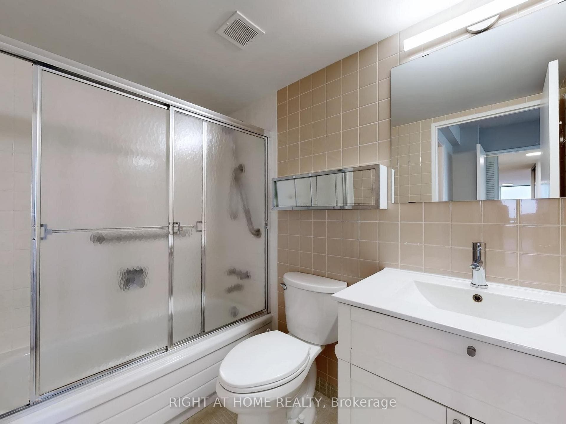 133 Torresdale Avenue Unit 1602 photo 26