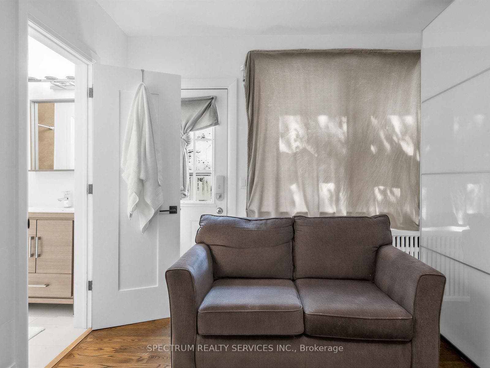29 Raglan Avenue photo 13