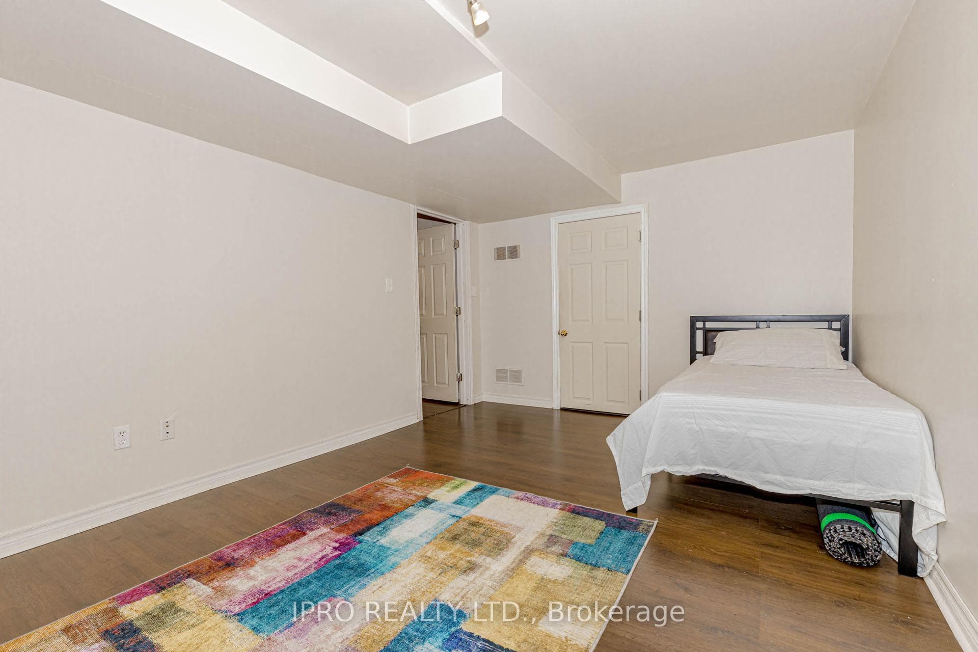 900 Mcneil Drive photo 42
