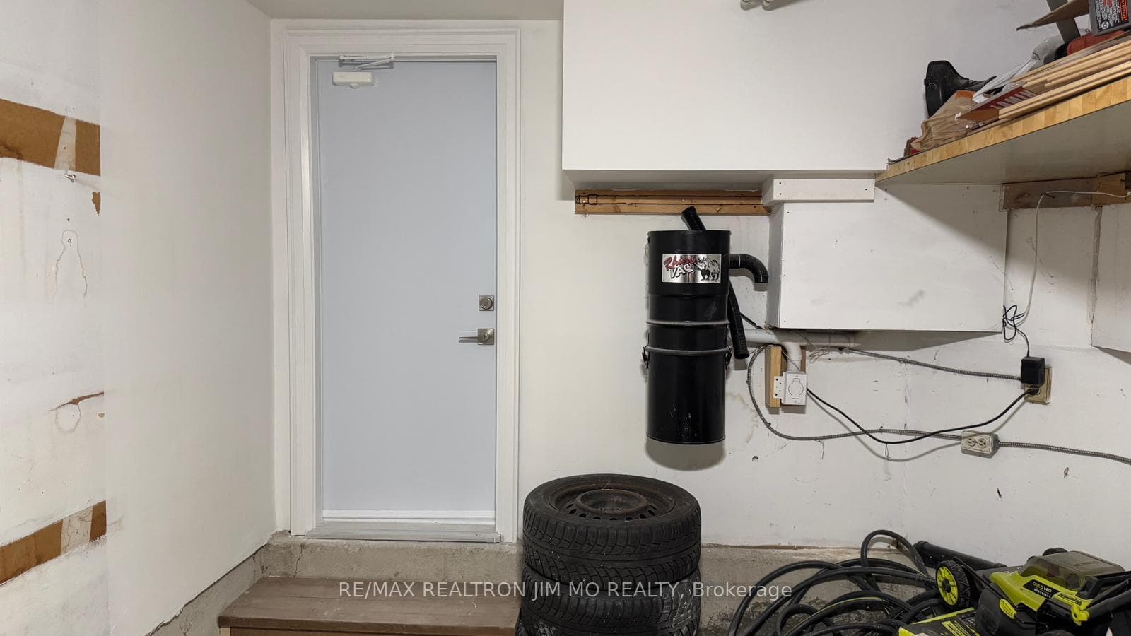 50 Reginald Crescent Unit Basement photo 15