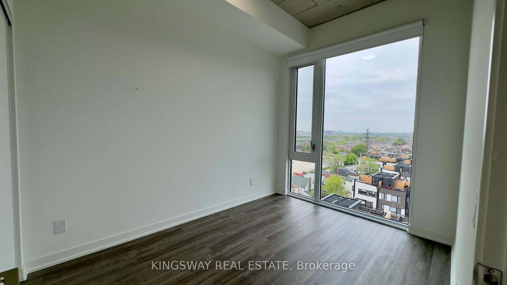 1808 St. Clair Avenue Unit 801 photo 8