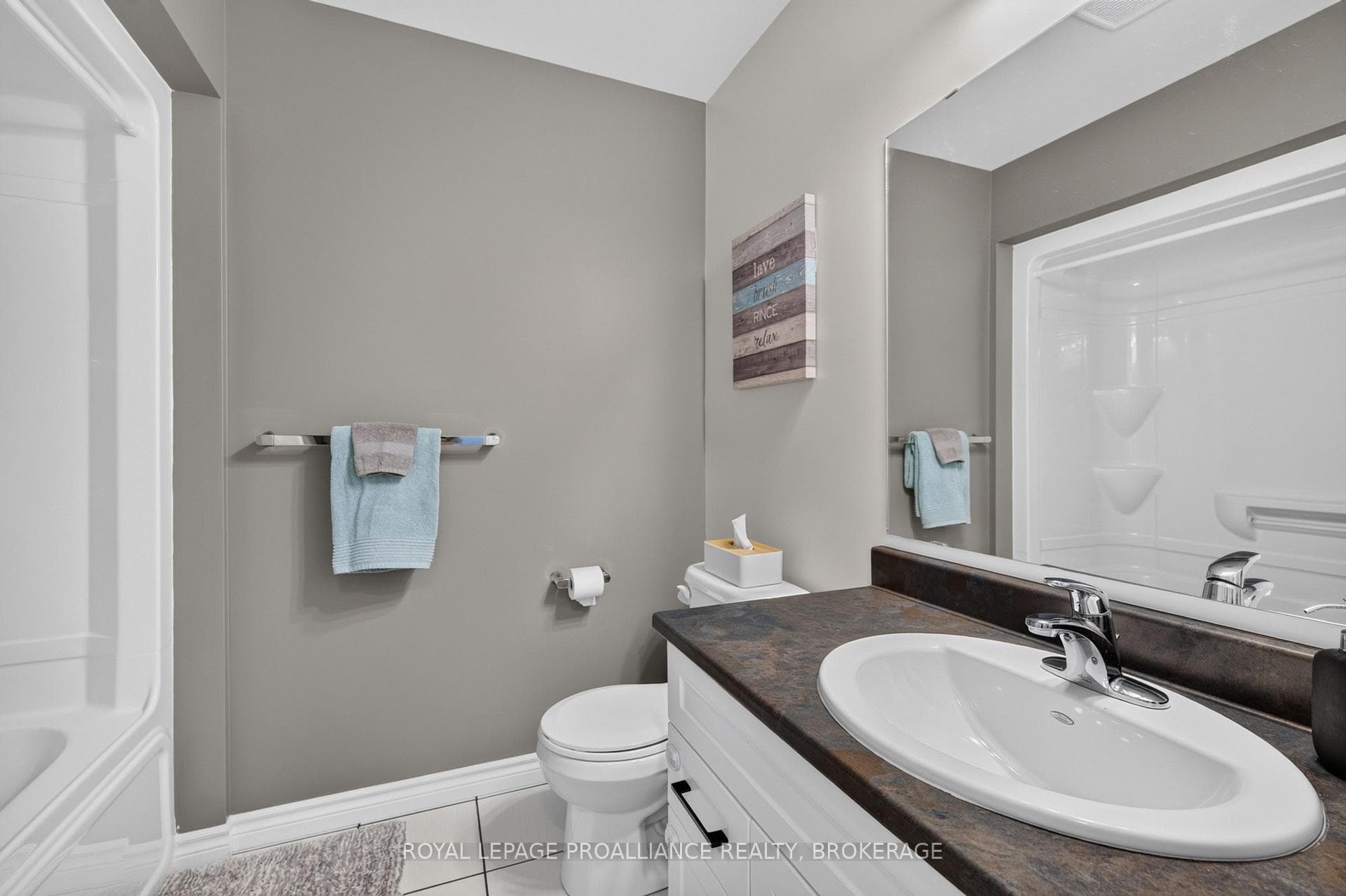 378 Buckthorn Drive photo 22