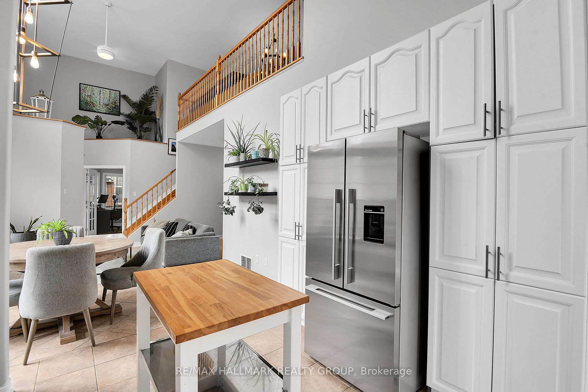 KITCHEN | ss appliances, generous storage space