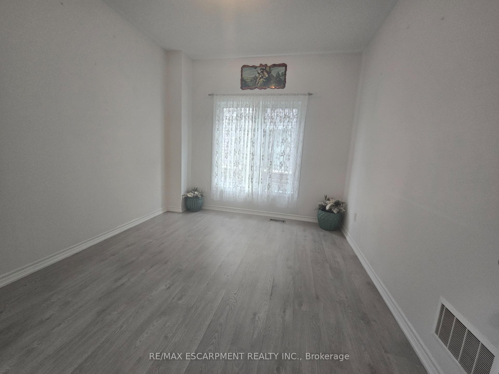 175 GOLD PARK Gate photo 19