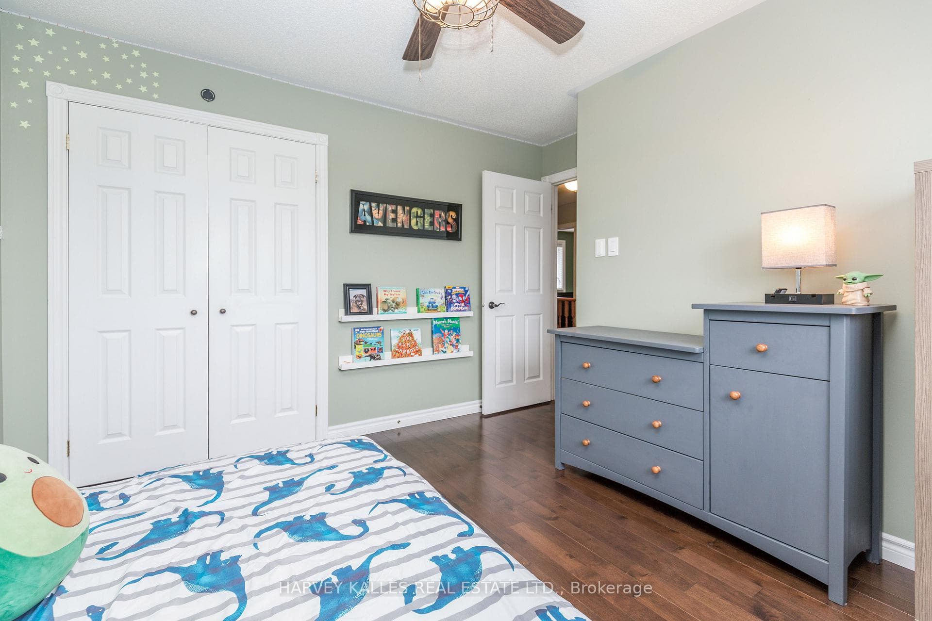 250 Pringle Drive photo 31