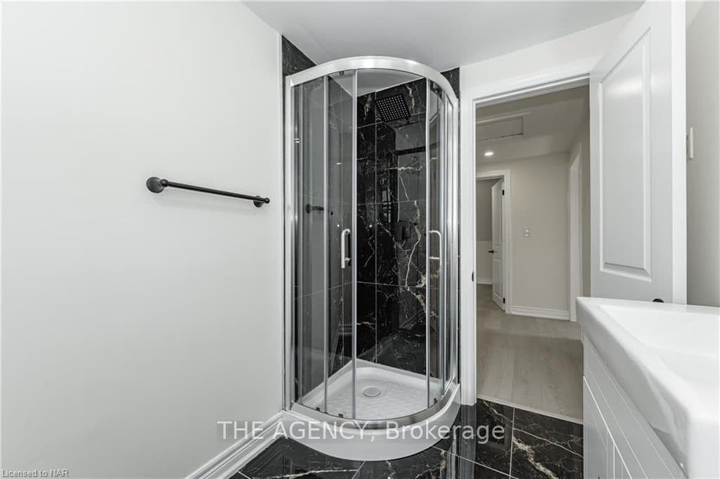 266 WALLACE Avenue photo 40