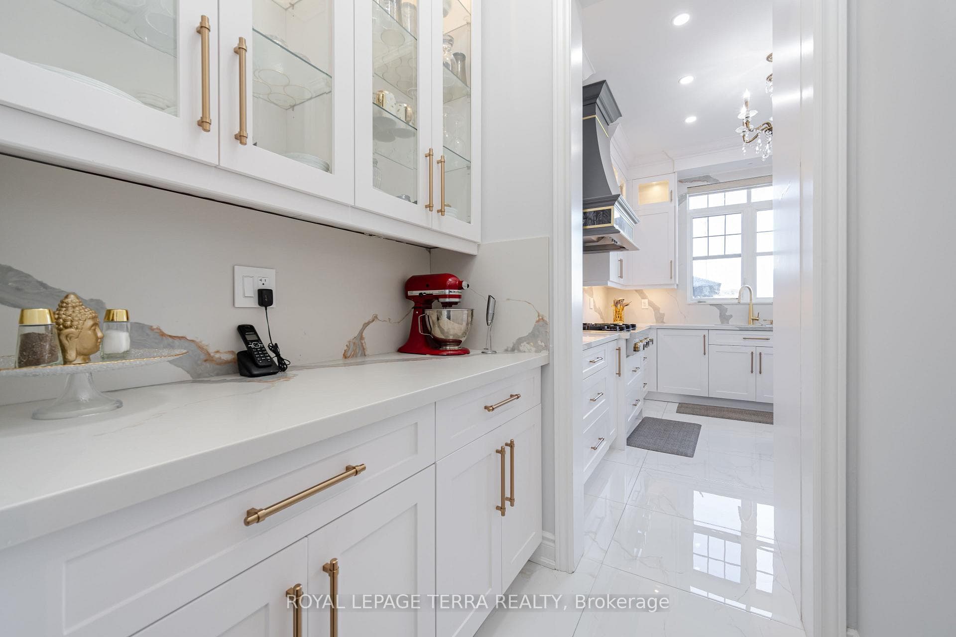 135 Morra Avenue photo 8