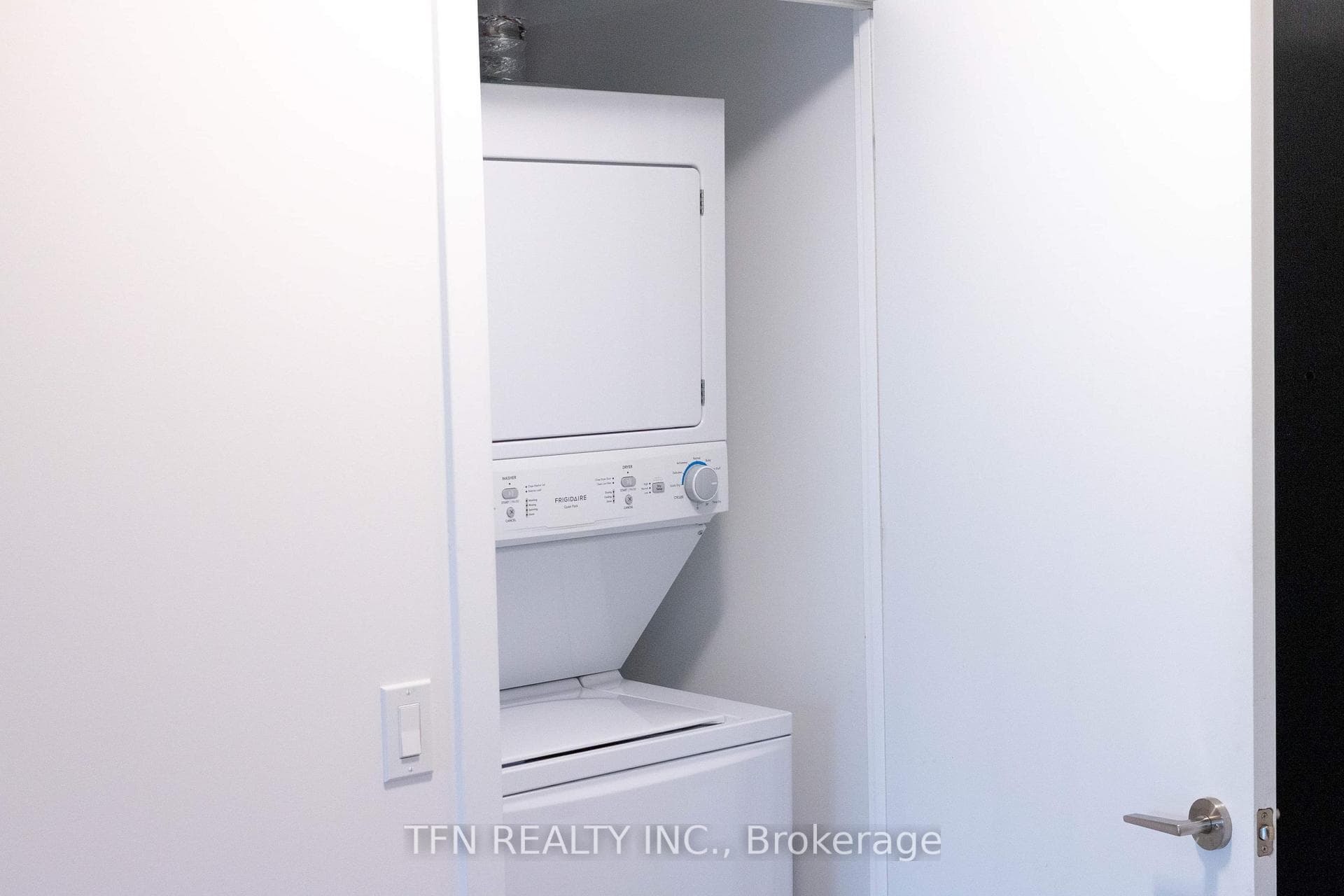 1480 Bayly Street Unit 219 photo 10