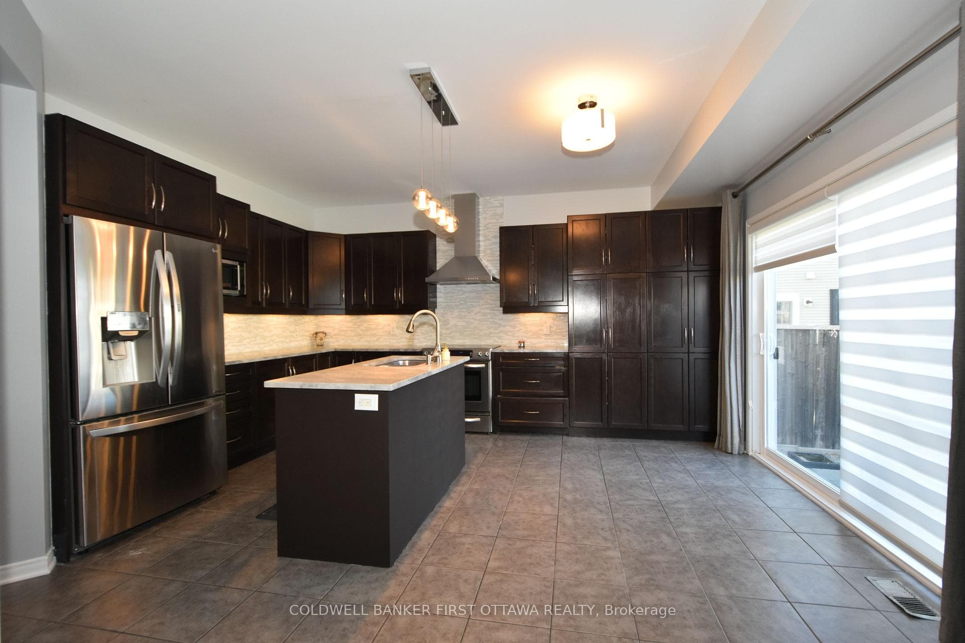 413 Blackleaf Drive photo 9