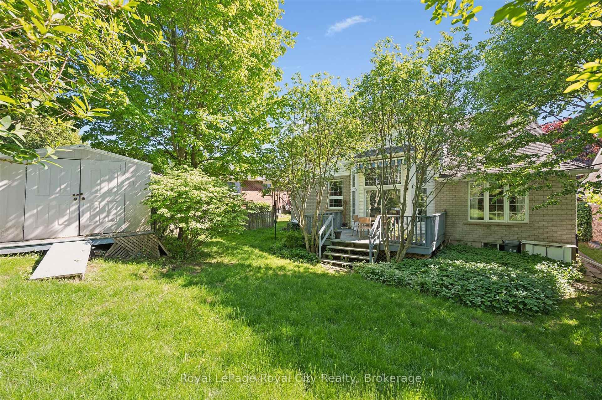 539 Harvey Street photo 34