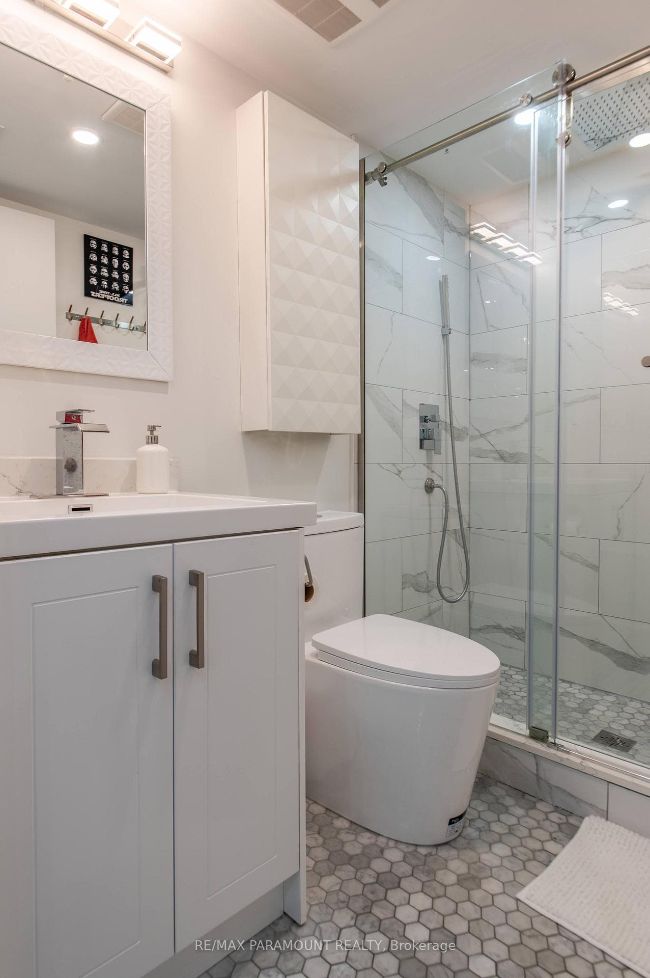 1410 Dupont Road Unit 315 photo 17