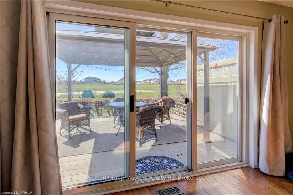 76 ABBEY DAWN Drive photo 25