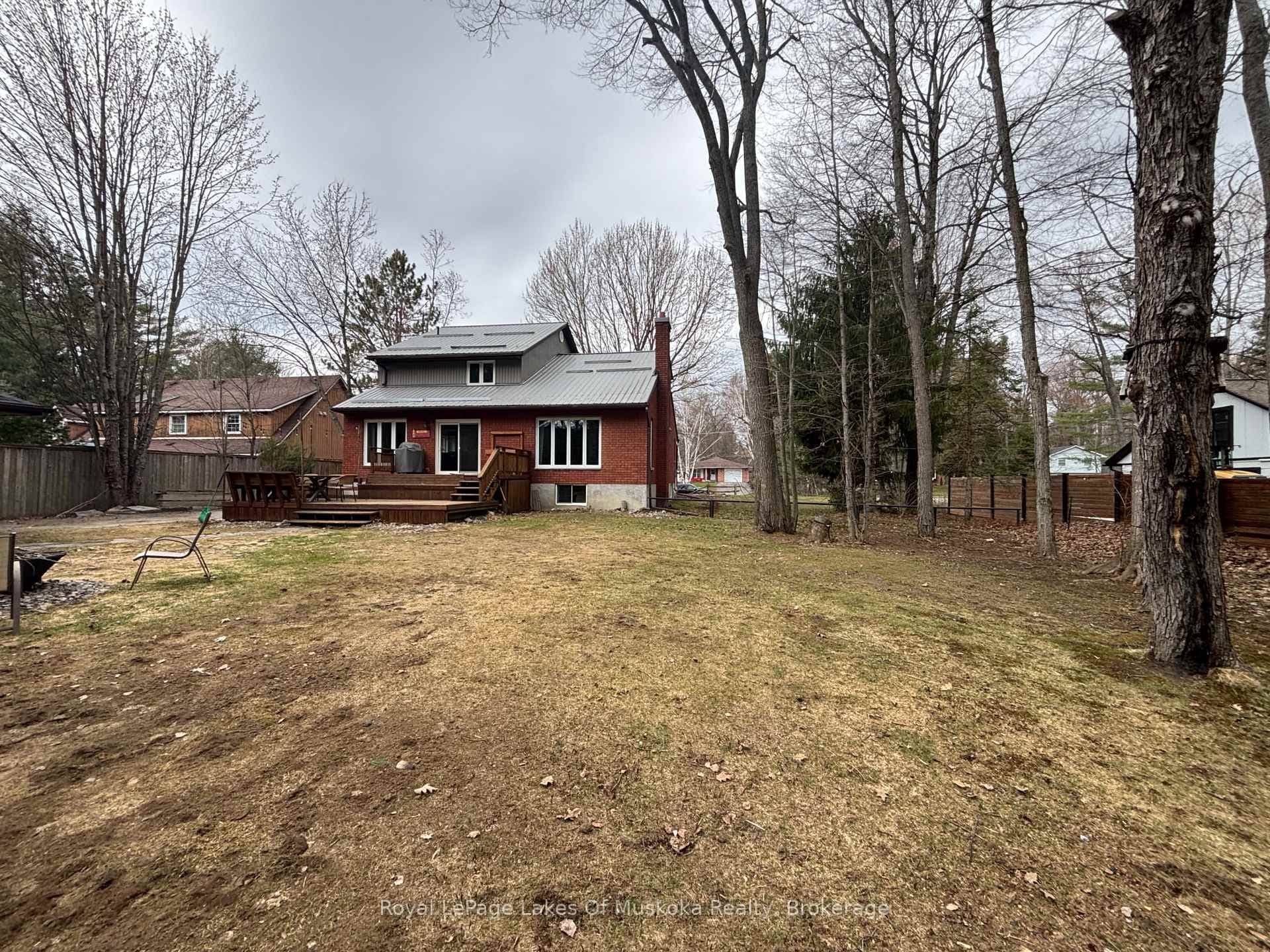 9 Daleman Drive photo 37