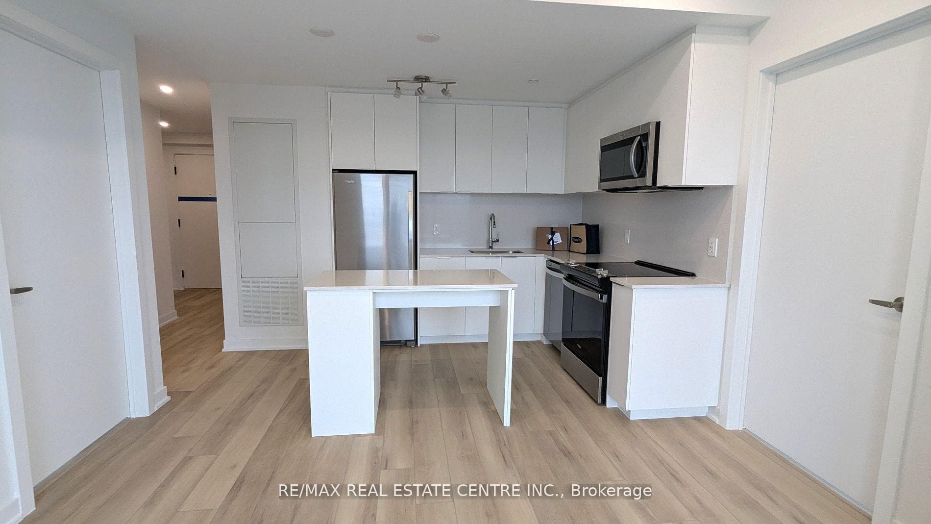 770 Whitlock Avenue Unit 717 photo 10