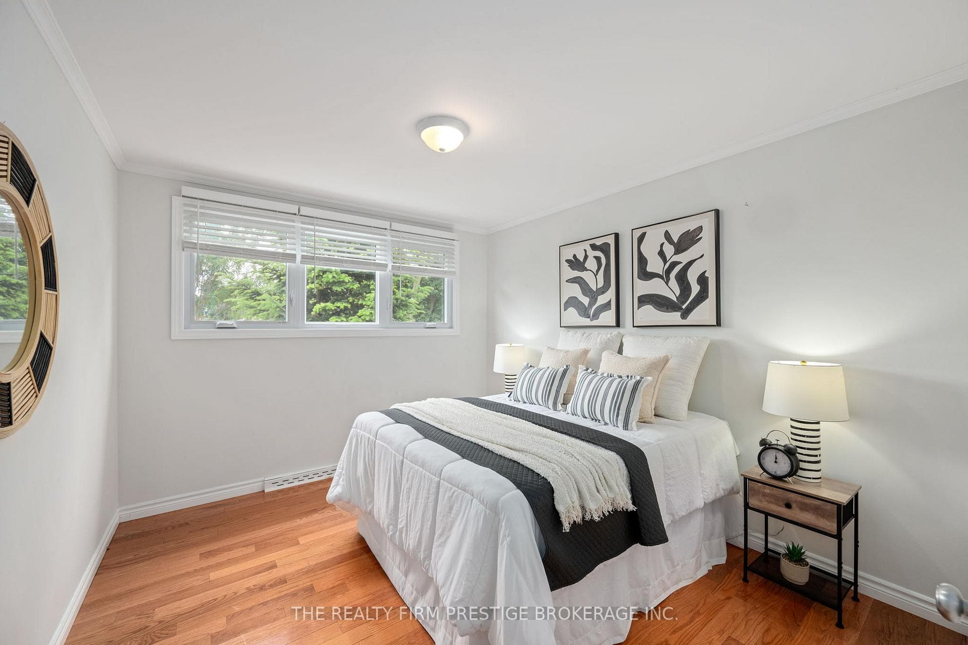 6806 James Street photo 13