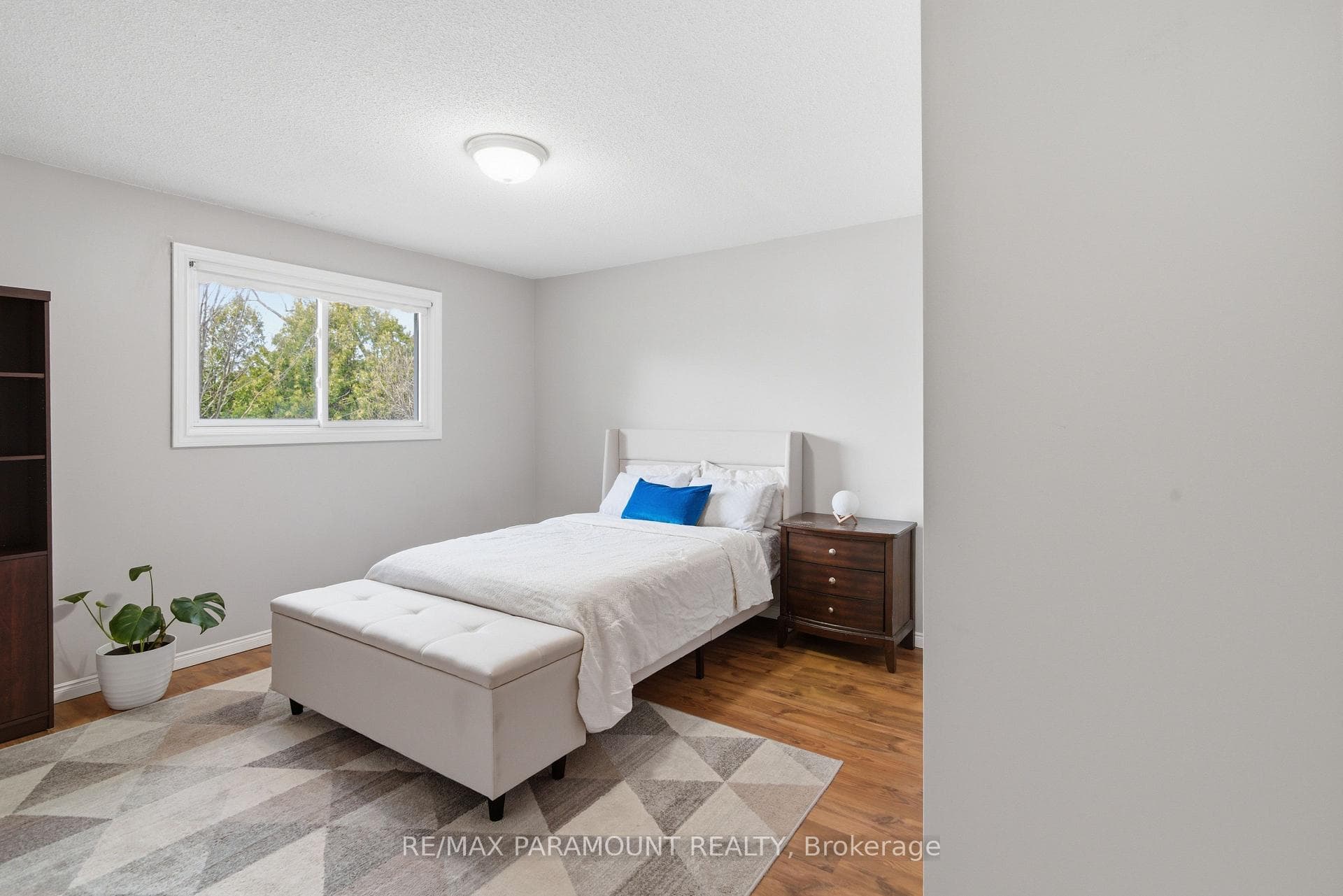 1262 Upper Gage Avenue photo 18