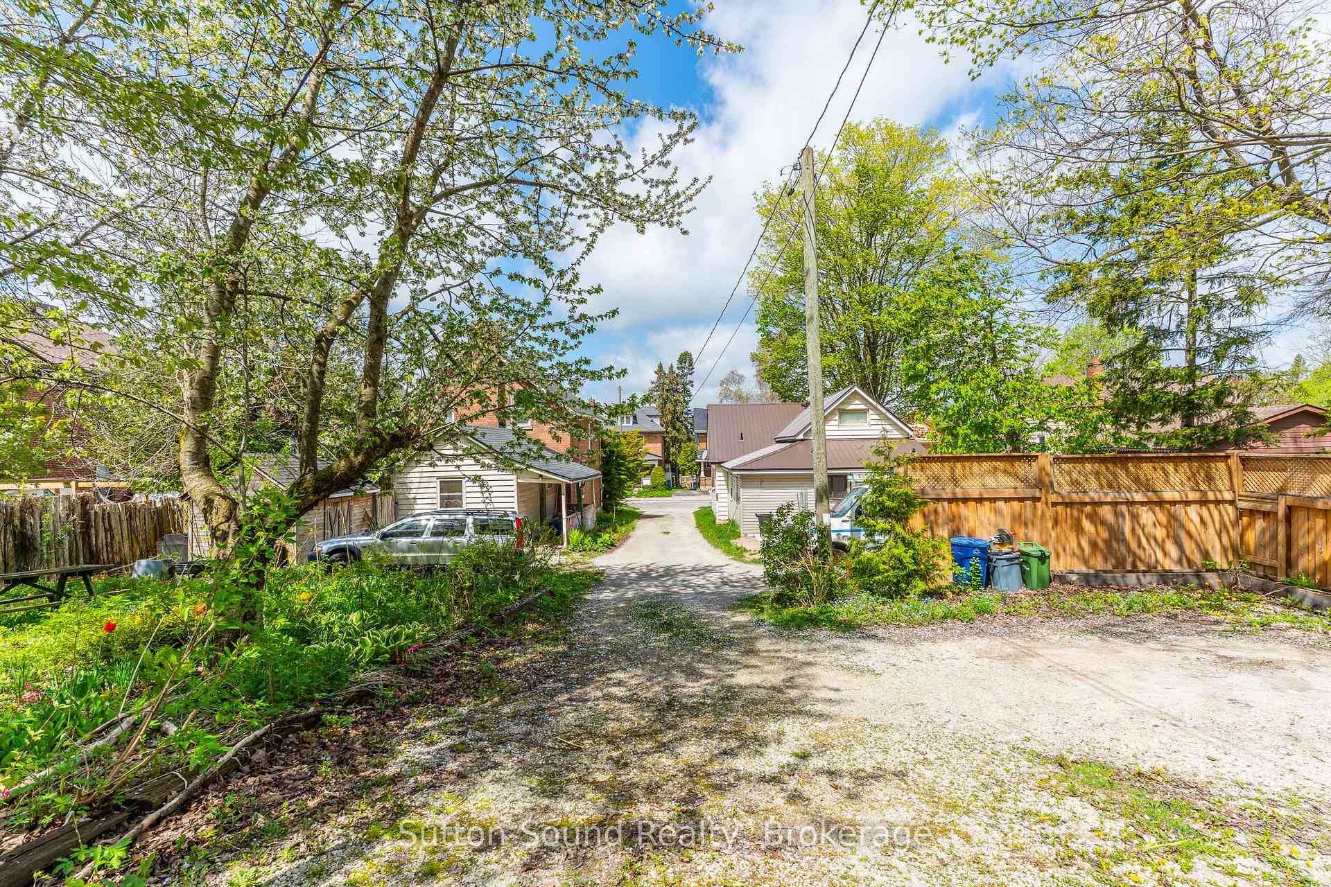 1229 4th Avenue photo 3