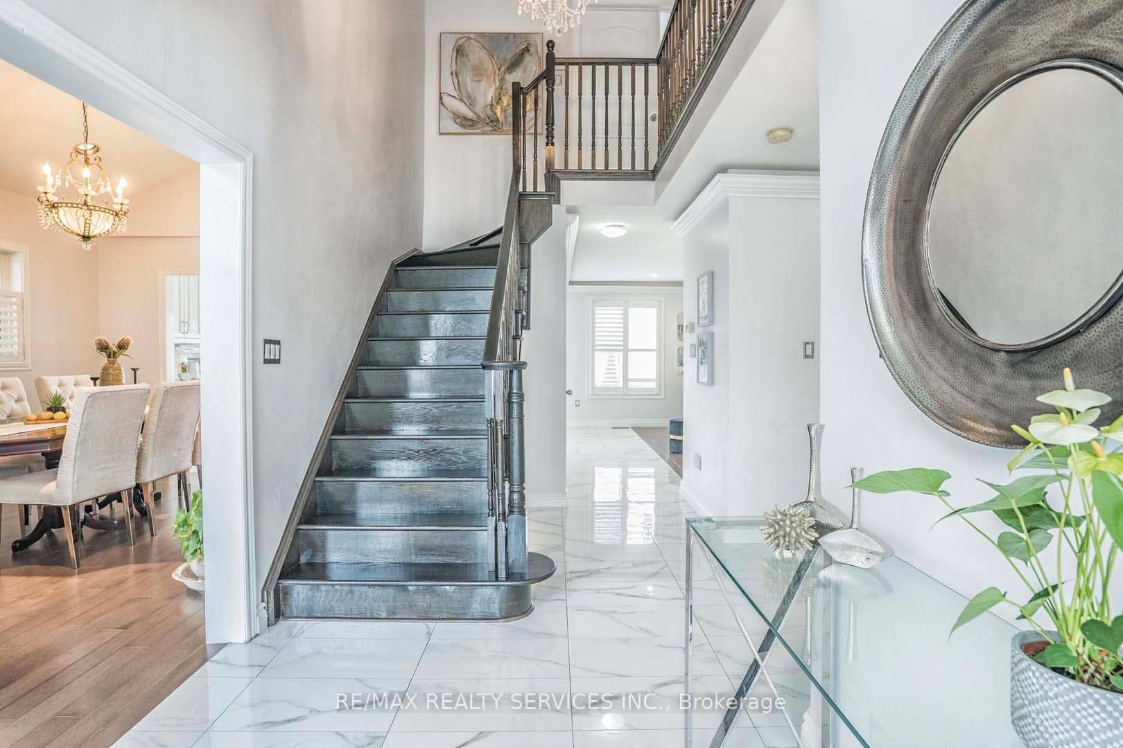 16 Holkham Avenue photo 4