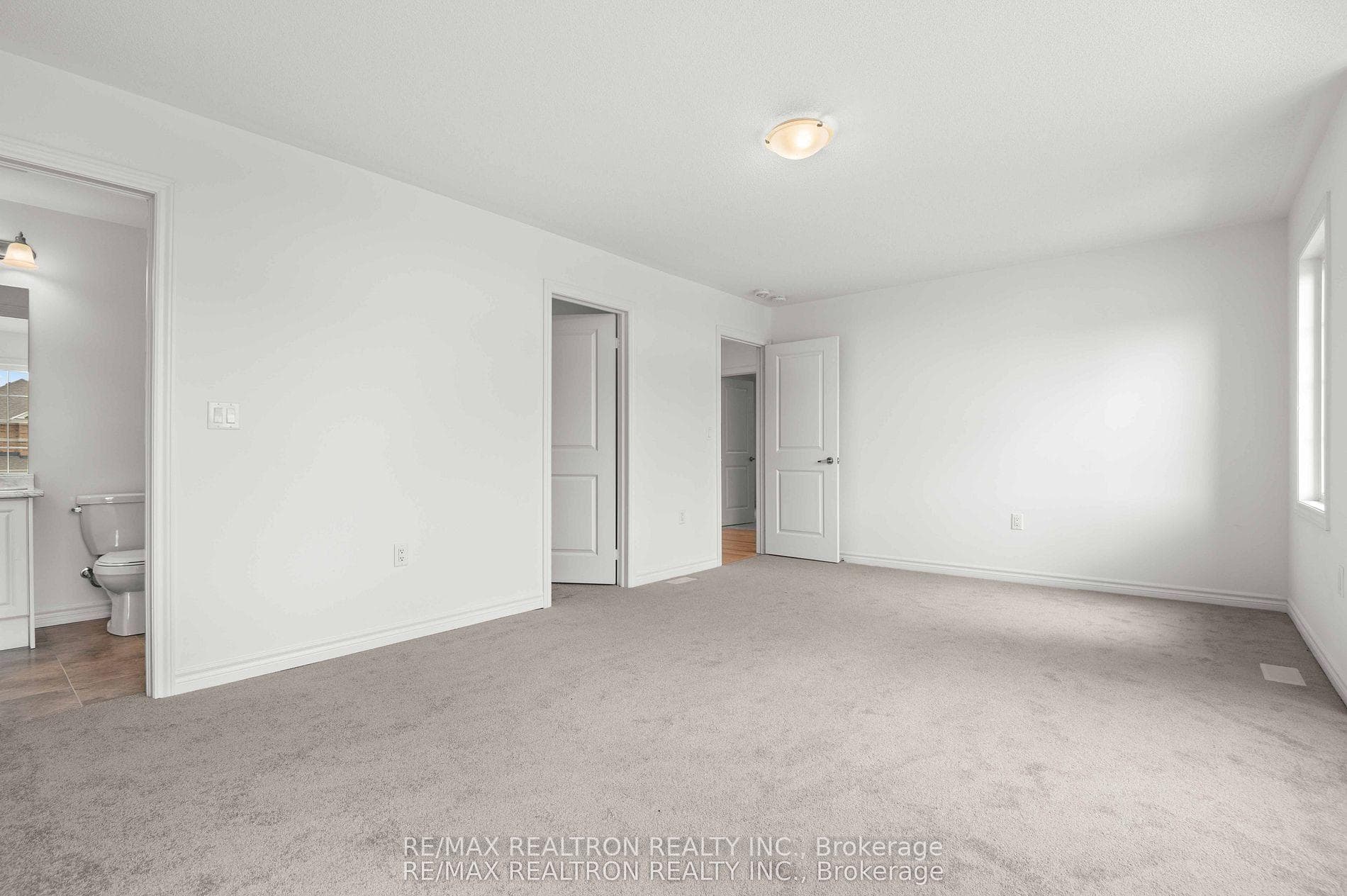434 Vandusen Avenue photo 28
