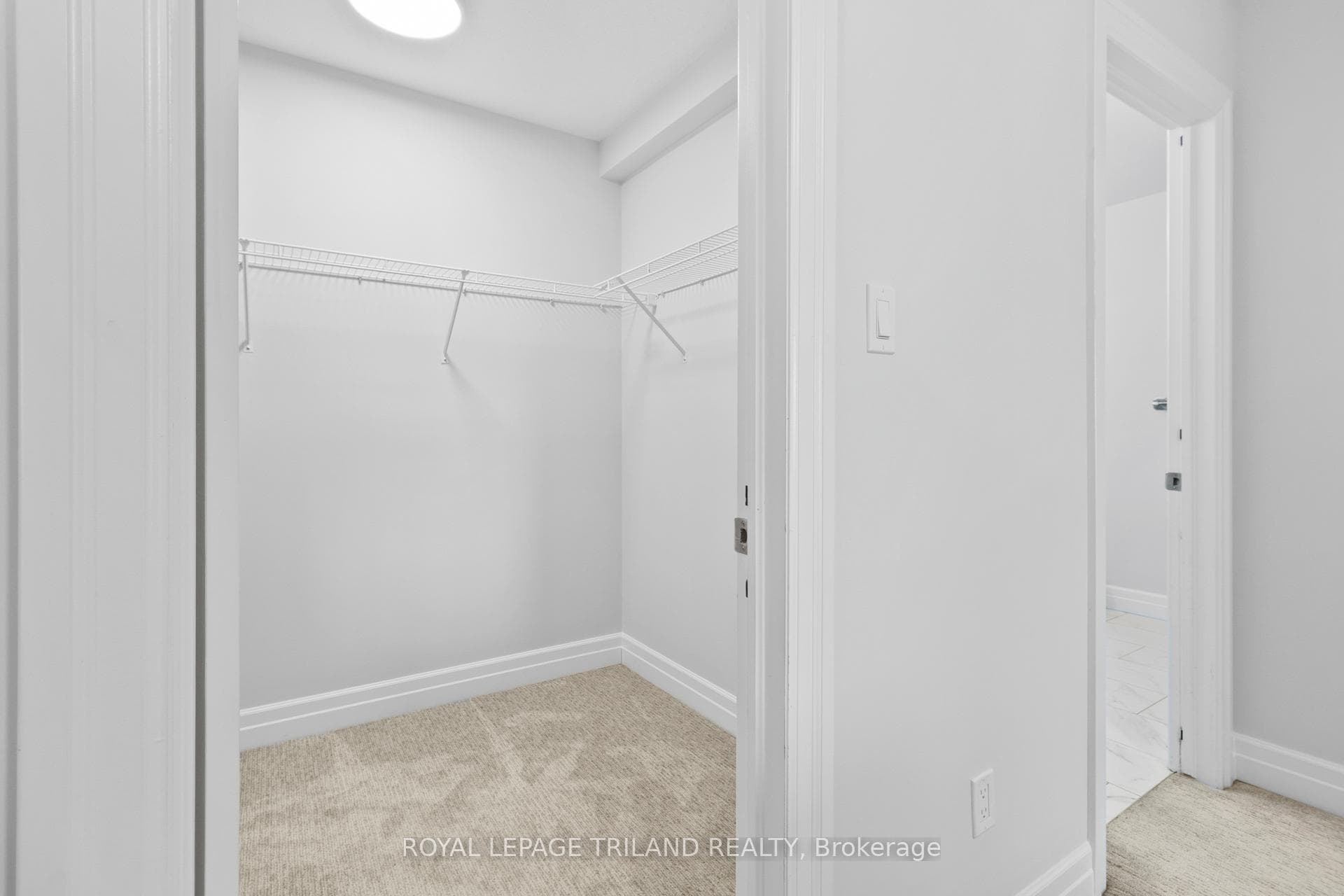 2610 Sheffield Boulevard photo 22