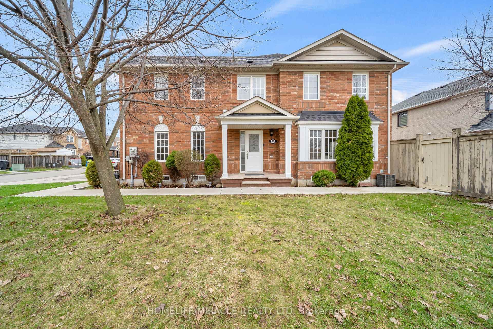 30 ORANGEGROVE Drive photo 1