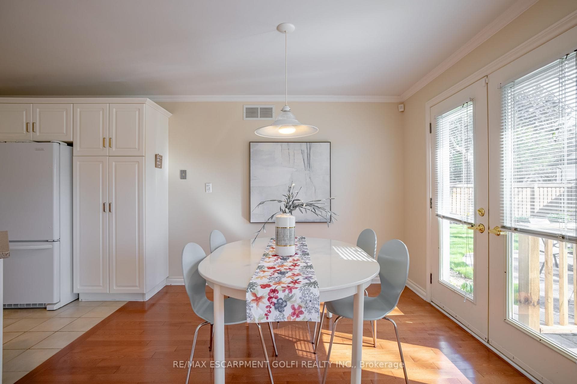 1095 Deborah Street photo 16