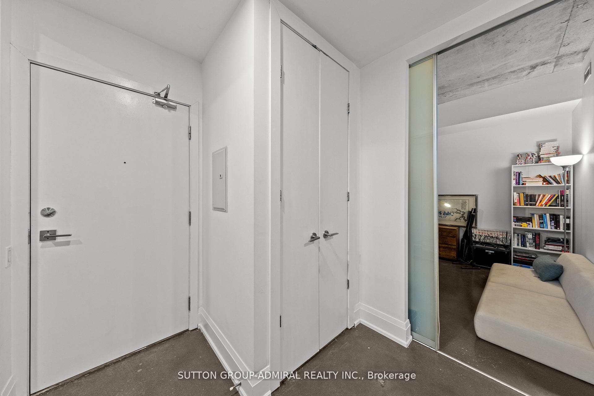 20 Stewart Street Unit 206 photo 2