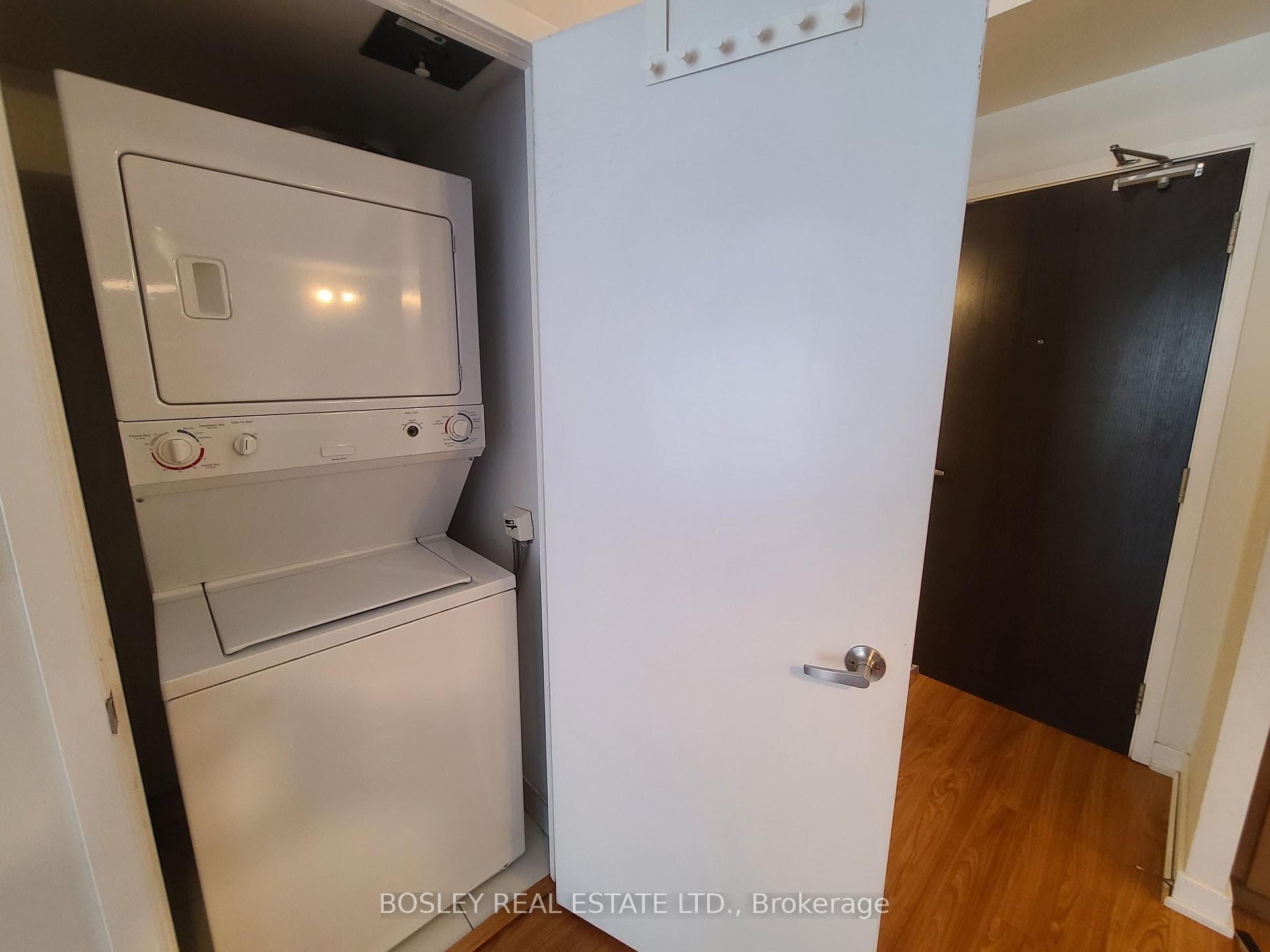 8 Telegram Mews Unit 208 photo 16