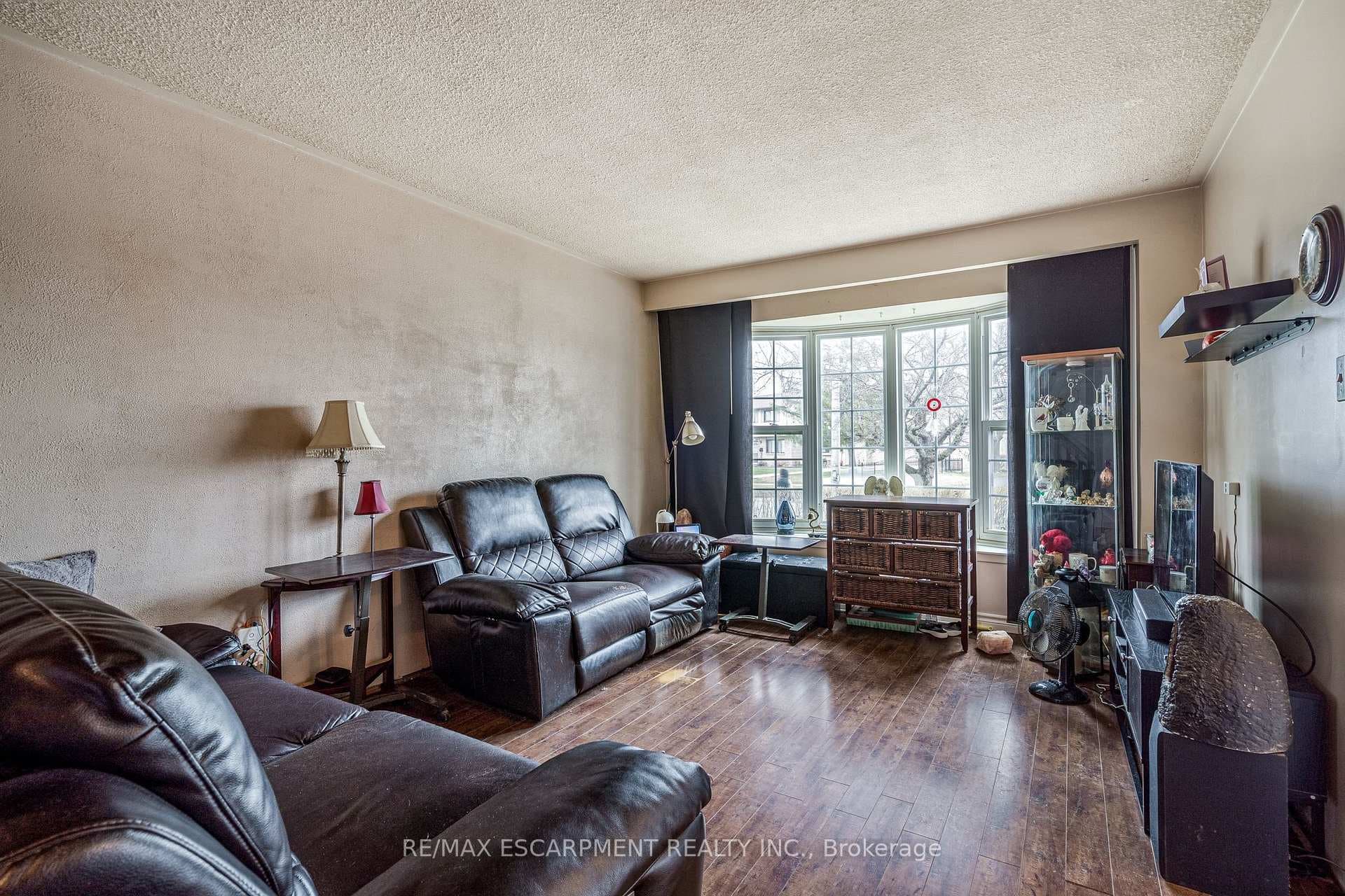 132 Hansen Road photo 7