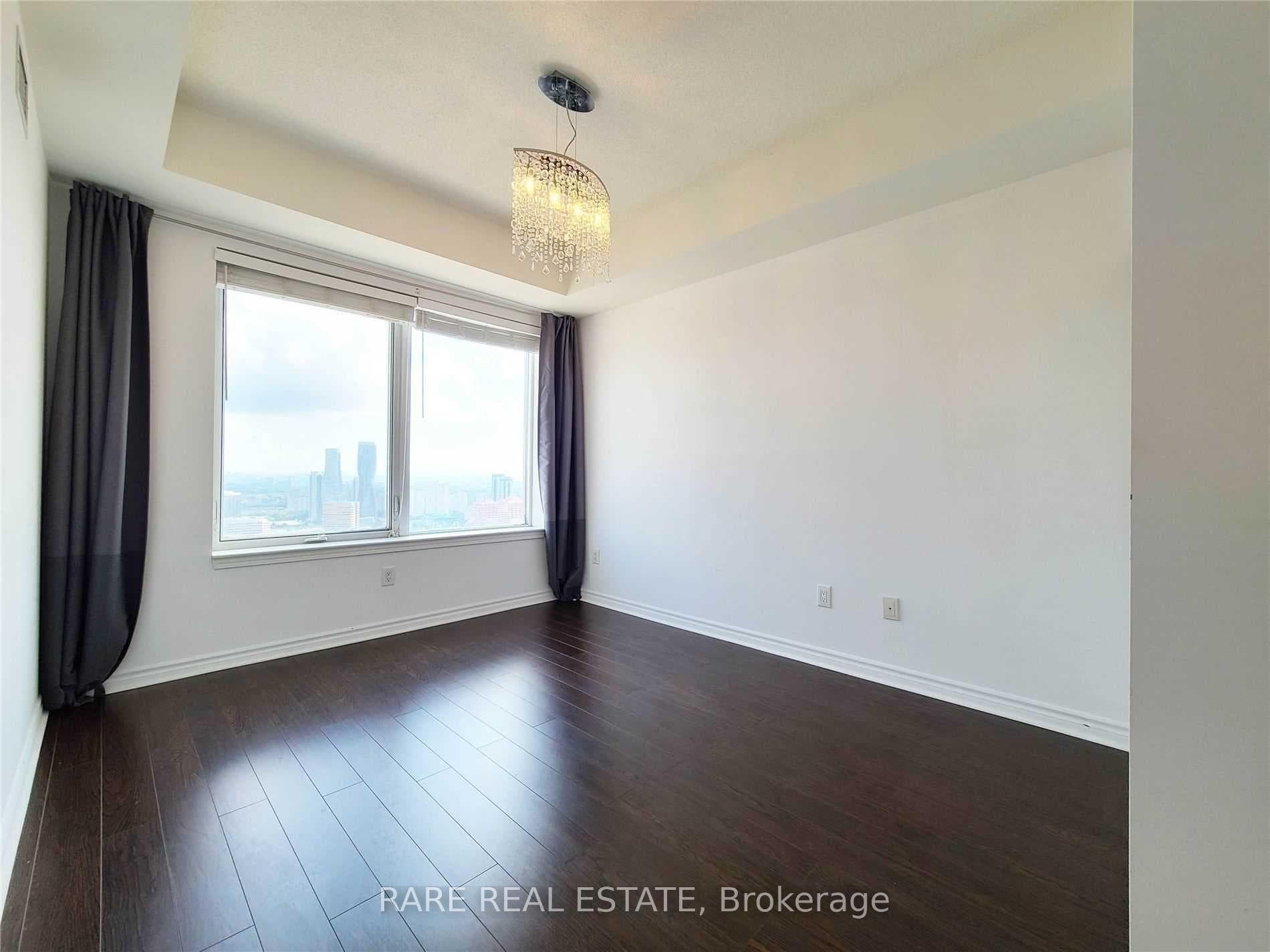 385 Prince Of Wales Drive Unit 3204 photo 8