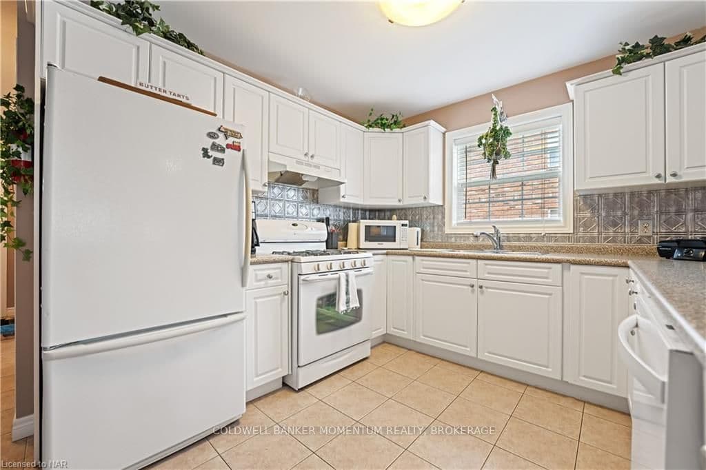 Close up view of kitchen