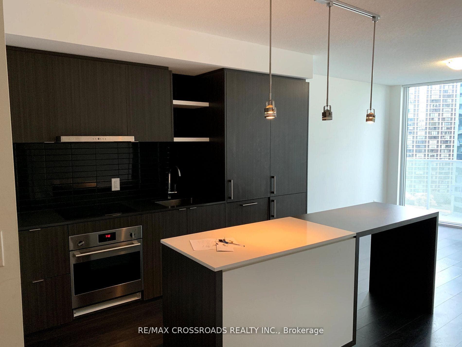 100 Harbour Street Unit 1809 photo 2
